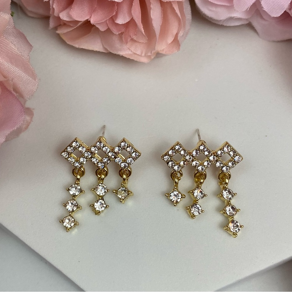 Diamond Shaped Crystal Earrings with Tassels - Picture 8 of 16